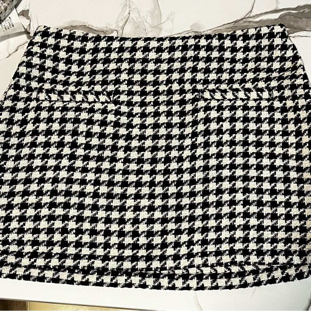 Black & White Houndstooth Mini Skirt